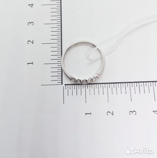 Золотое кольцо с камнем 17р