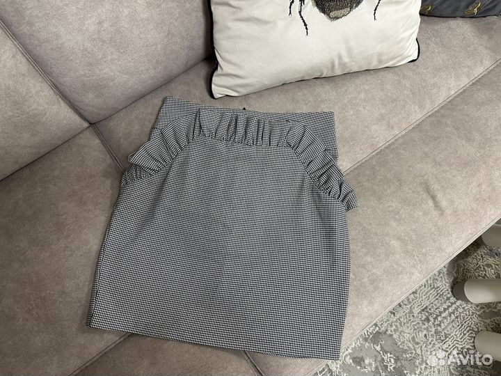 H&M Юбка с оборкой на талии 36