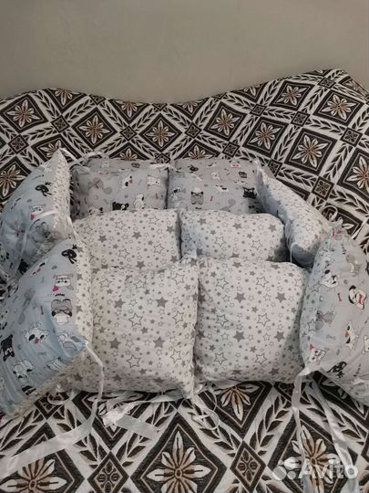 Подушки бортики в кроватку
