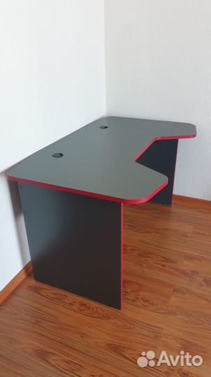 Игровой стол