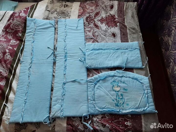 Бортики в кроватку