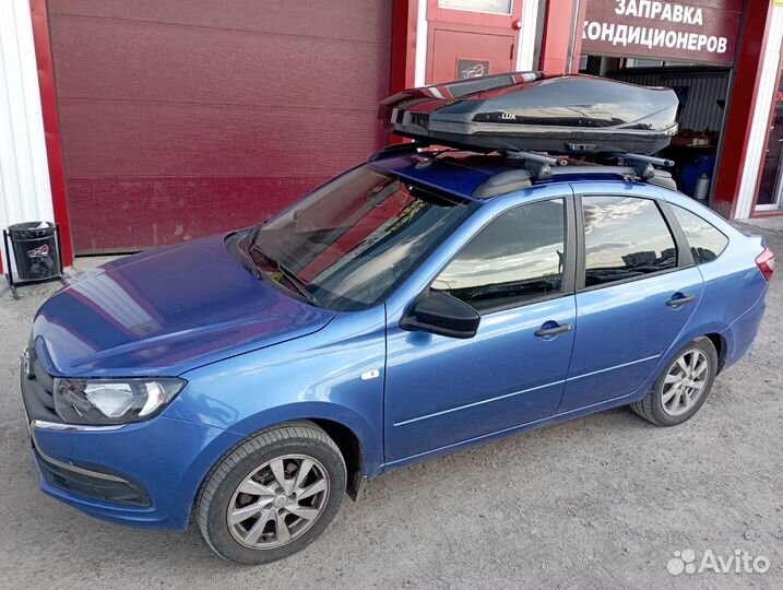 Автобокс Lux Irbis 450л черный глянец Лада Гранта