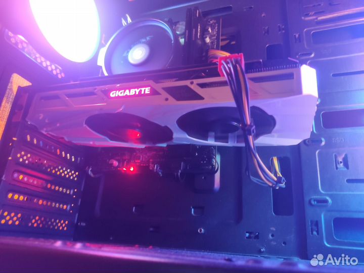 Видеокарта Белая Gigabyte gtx 1060 3gb