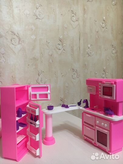 Кухня и холодильник для кукол Барби