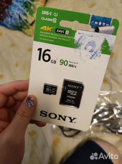 Карта памяти MicroSD Sony