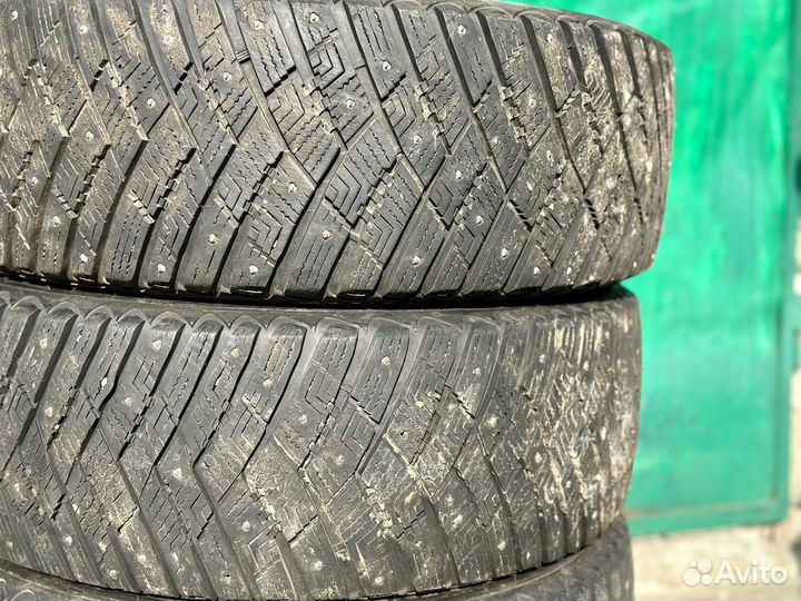 Goodyear UltraGrip 225/55 R18 102