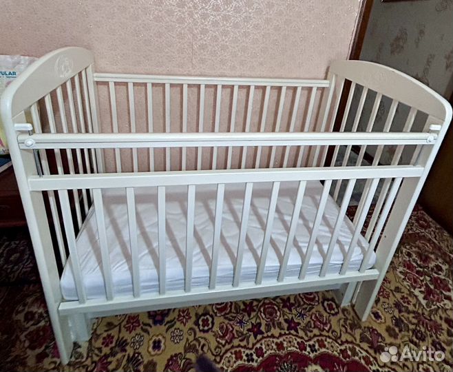 Детская кровать с матрасом