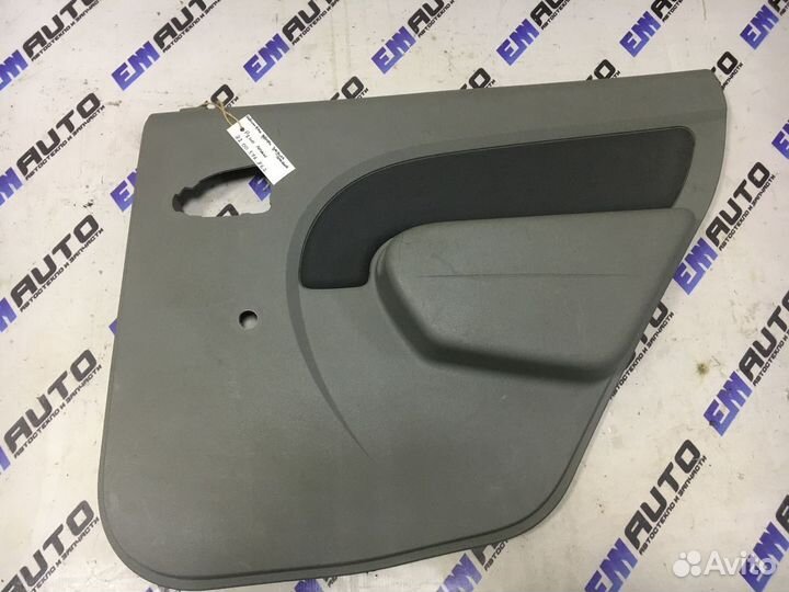 Обшивка двери задней правой Рено Логан