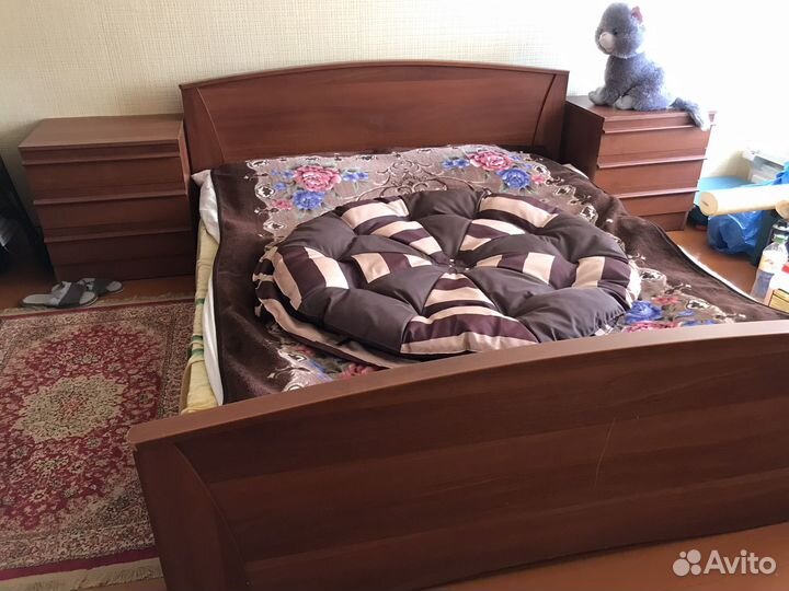 Спальный гарнитур бу