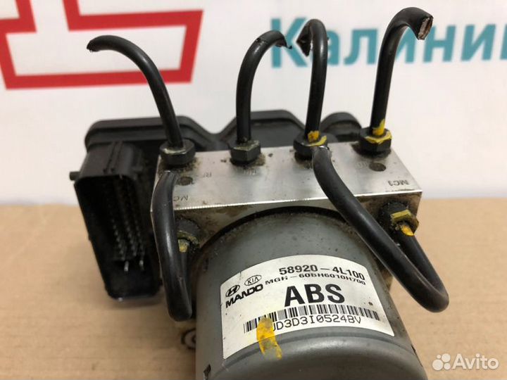 Блок abs Hyundai Solaris хэтчбек G4FC 2014