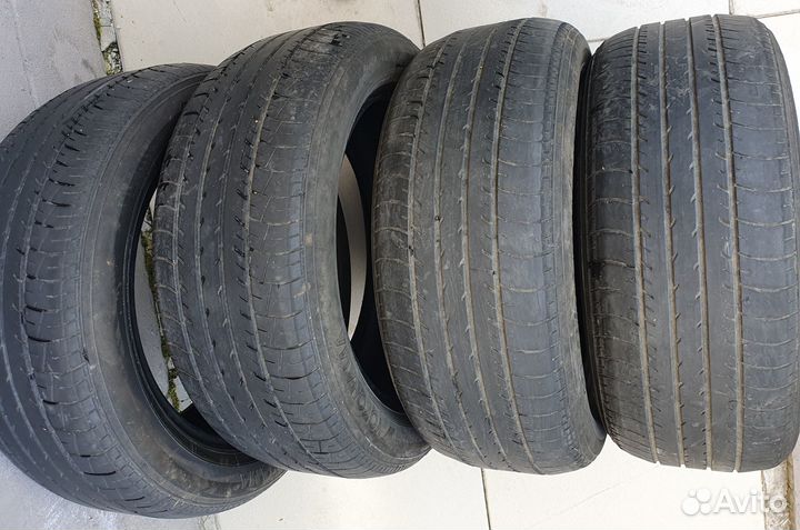 Yokohama BluEarth E70 215/55 R17