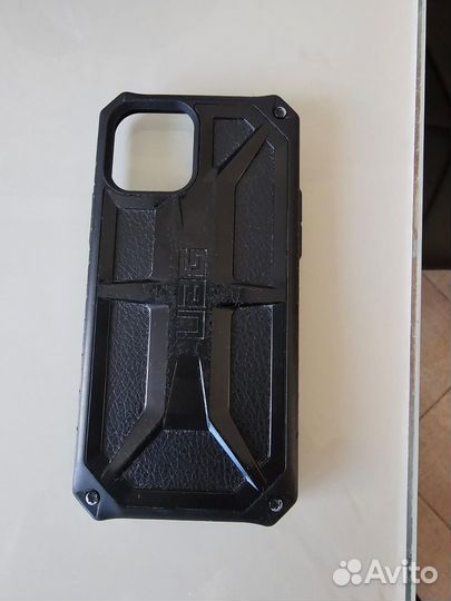 Противоударный чехол UAG на iPhone 12 pro