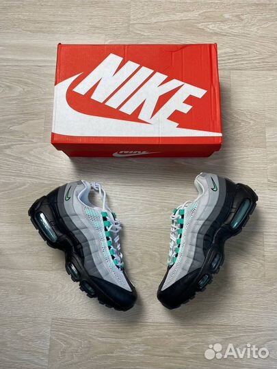 Nike AM 95