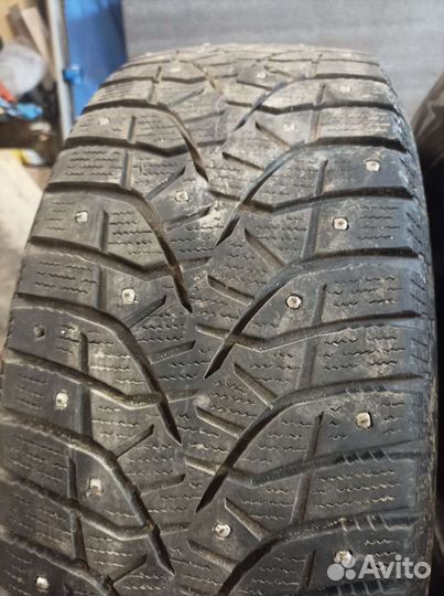 Bridgestone Blizzak Spike-02 205/55 R16 91T