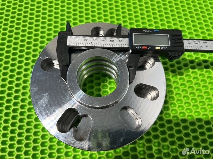 Проставки универсальные dia 66,6 мм. Mercedes Audi