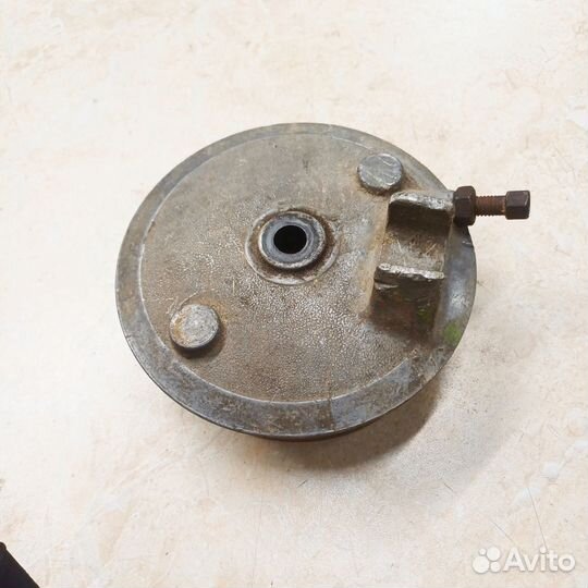 Опорник тормозной мопед рига