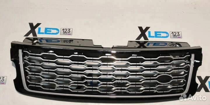 Решетка радиатора Range Rover Vogue 2018+