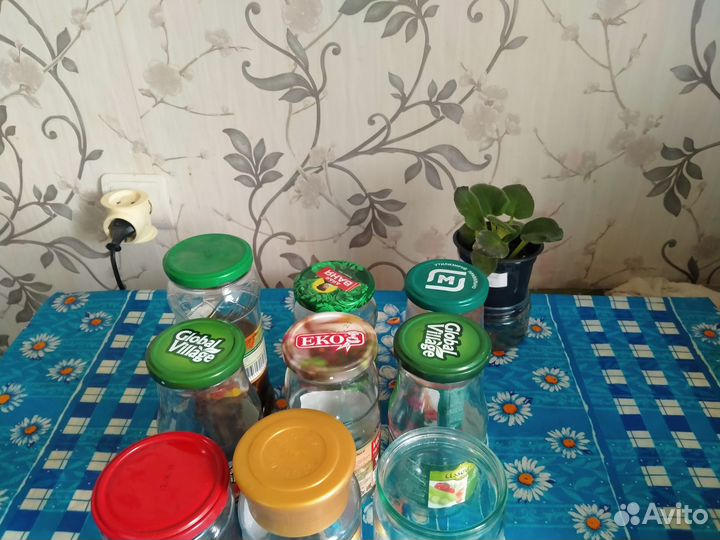 Банки стеклянные с крышками