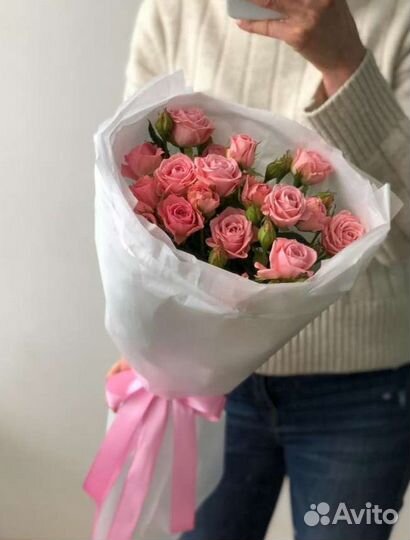 Букет из кустовых роз