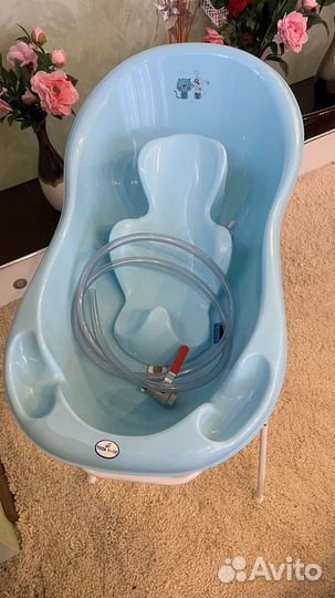 Детская ванночка с подставкой и сливом