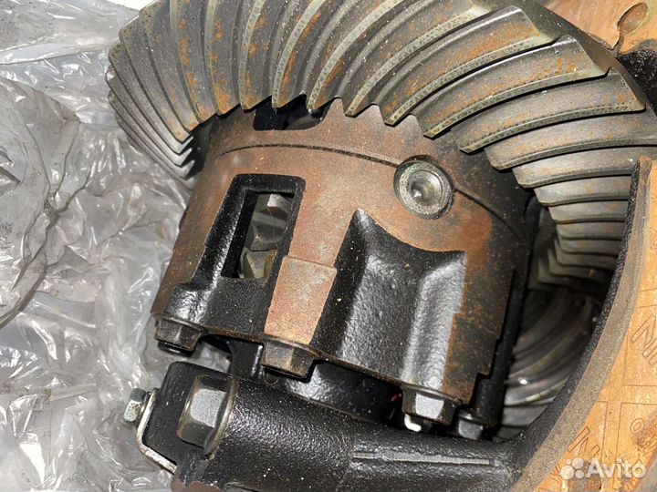 Продам задний редуктор