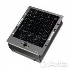 Микшер Numark M4