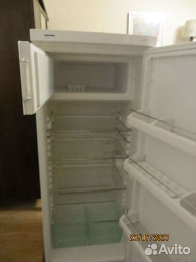 Холодильник liebherr K-2734