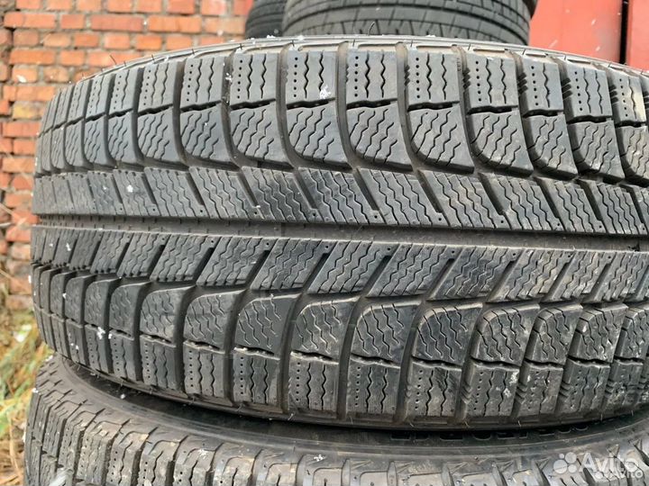 Michelin X-Ice 3 235/55 R17