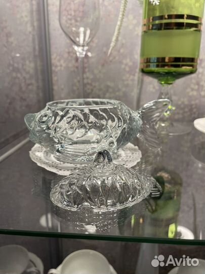 Хрустальный соусник и рыбка-икорница