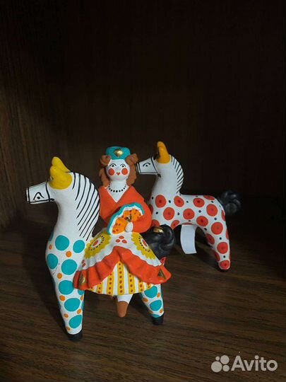 Барыни дымковская игрушка