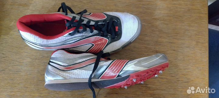 Обувь для бега, легкоатлетические шиповки