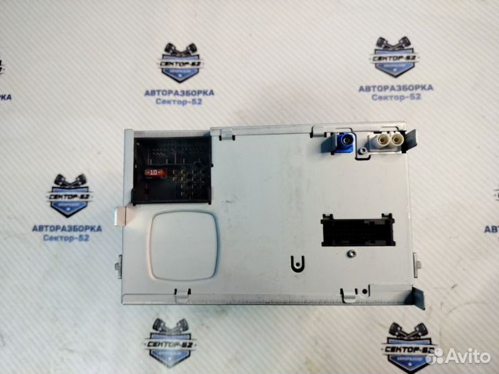 Магнитола Volkswagen Tiguan 1