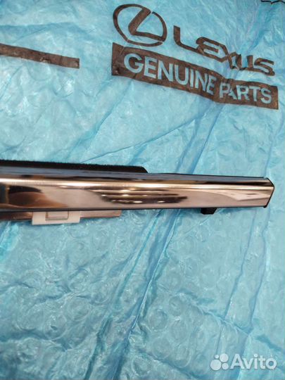 Хром накладка стекла Lexus NX переднего левого