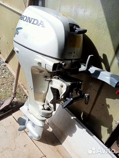 Лодочный мотор Honda bf-20