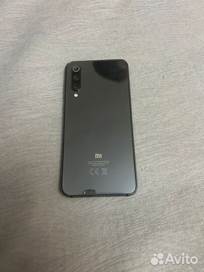 Xiaomi Mi 9 SE, 6/128 ГБ