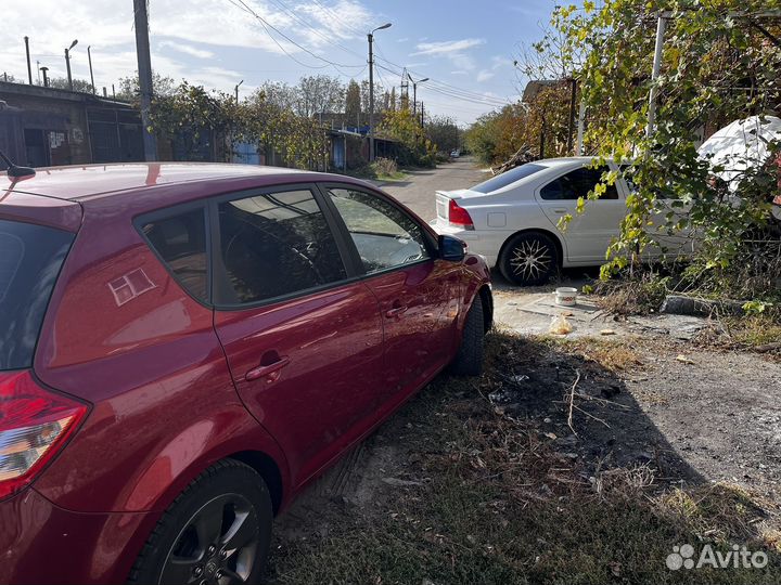 Kia Ceed 2.0 AT, 2011, 243 000 км
