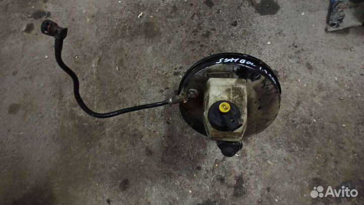 Вакуум Renault Symbol 1.4 AT