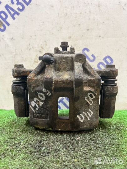 Суппорт передний правый Kia Rio 2 хэтчбек 1.4 G4EE