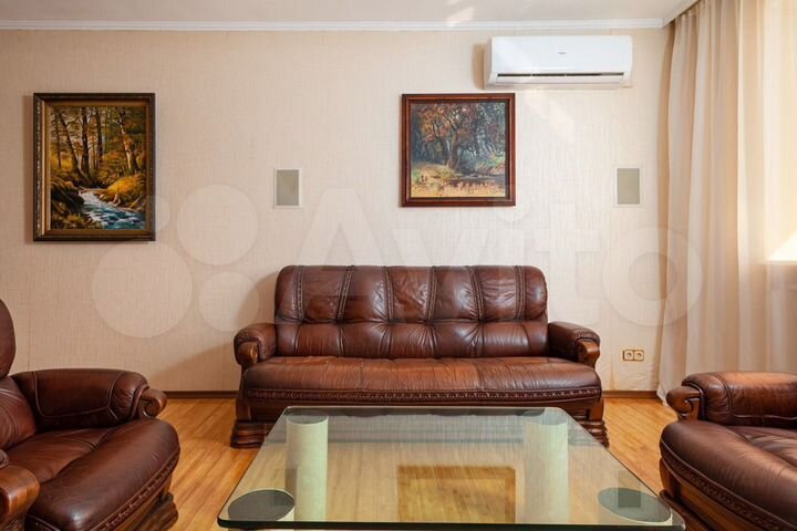 3-к. квартира, 103 м², 4/4 эт.