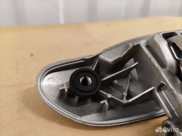 Передняя левая ручка двери Honda Jazz GD