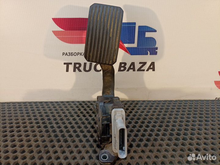 Педаль газа