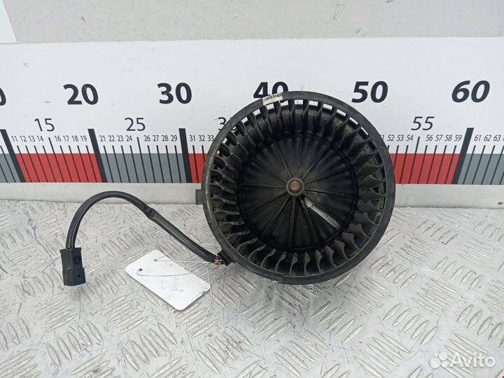 Моторчик печки для Volkswagen Transporter (T4)