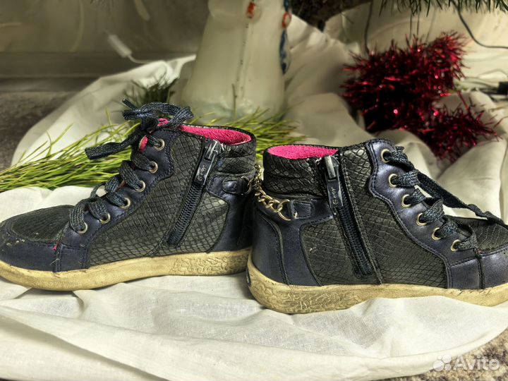 Ботинки для дачи 27 и 29 размер