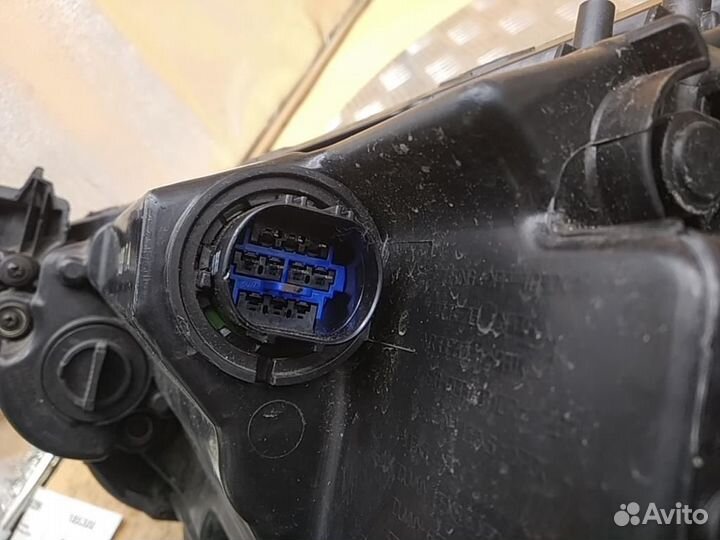 Фара правая Hyundai Accent/Solaris