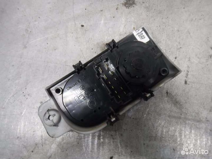 Блок управления светом Лада Приора 21126 2011