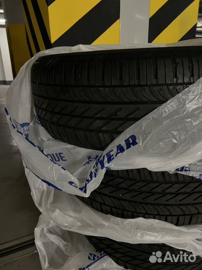 Goodyear Eagle F1 AT 235/60 R18 107V