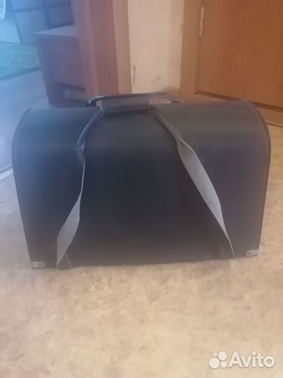 Швейная машина Kohler в тумбе