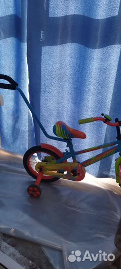 Велосипед с 3-6 лет с ручкой