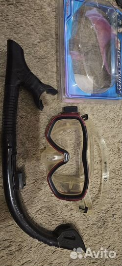 Маска и трубка для плавания