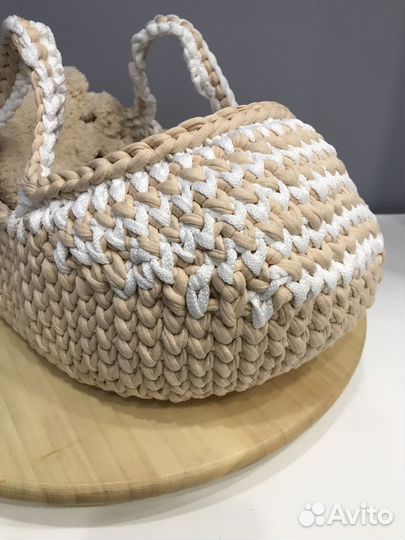 Вязанная люлька для куклы или мягкой игрушки